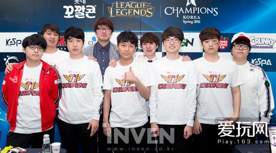 式签约外援 式签约外援